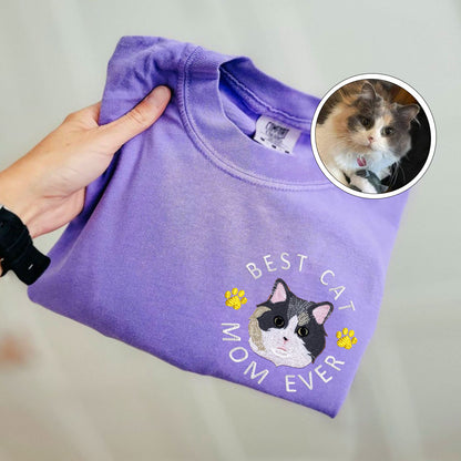 Custom Embroidered Best Cat Mom Ever T-Shirt