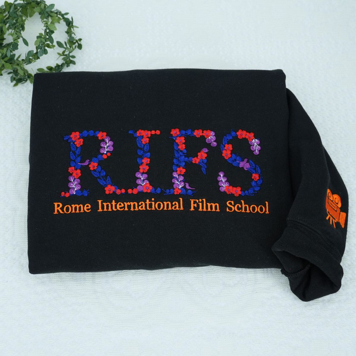 Custom Embroidered College Floral Letter Hoodie – Personalized University Sweatshirt & Freshman Gift