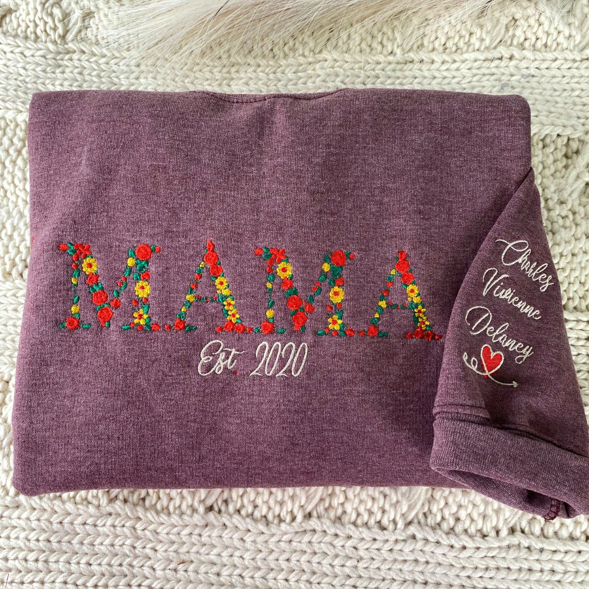 Custom Embroidered Floral Mama Sweatshirt with Kids’ Names & Est Years – Personalized Mother’s Day Gift